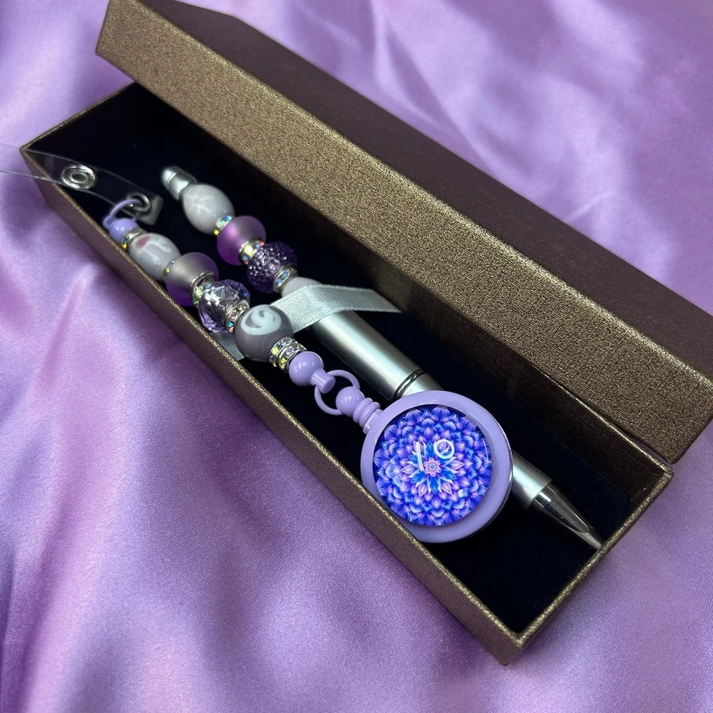 Beaded Retractable Badge Reel and Pen Set - Lavender